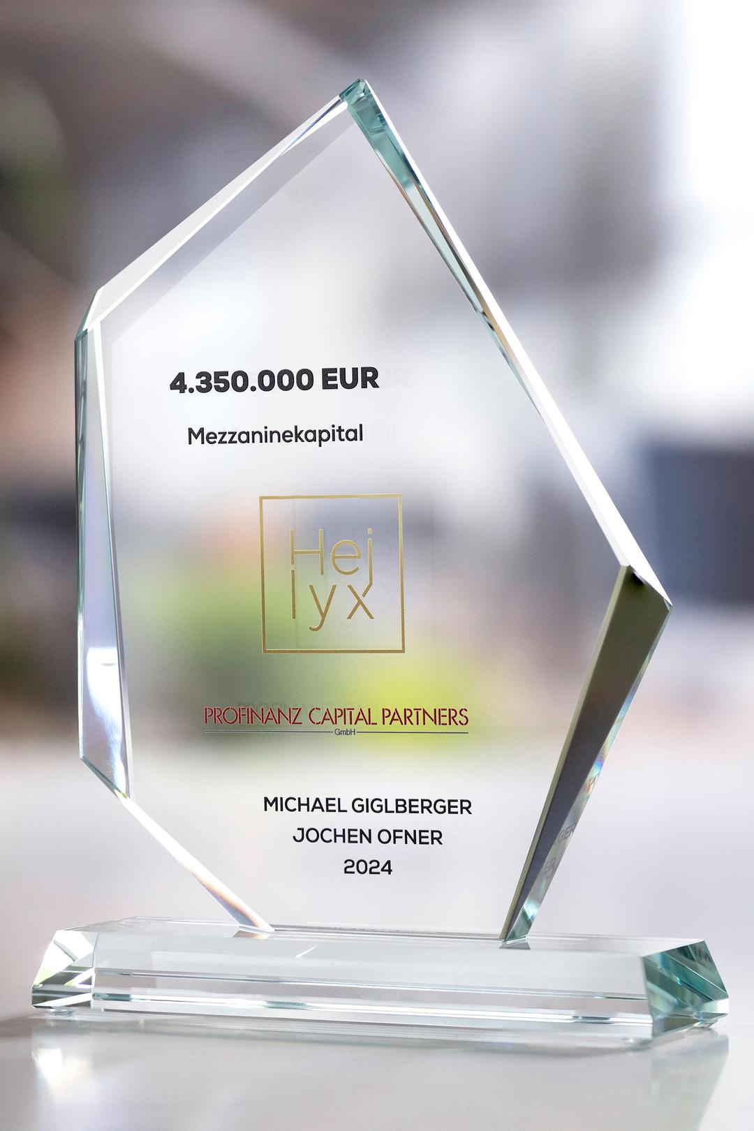 Statuett i glass -  GLA0974