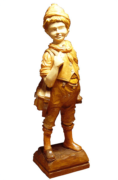 Statuett i tre -  DRE022