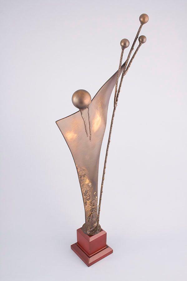 Statuett i metall -  MET002