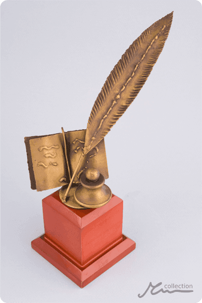 Statuett i metall -  MET035
