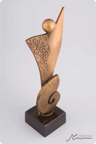Statuett i metall -  MET043
