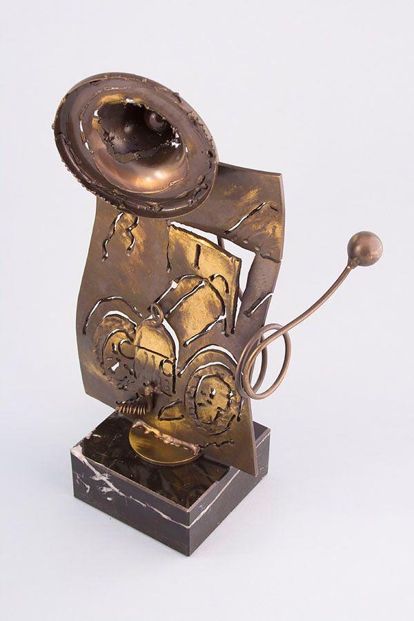 Statuett i metall -  MET004