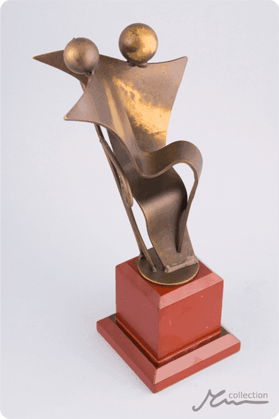 Statuett i metall -  MET056