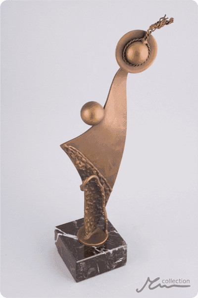 Statuett i metall -  MET063